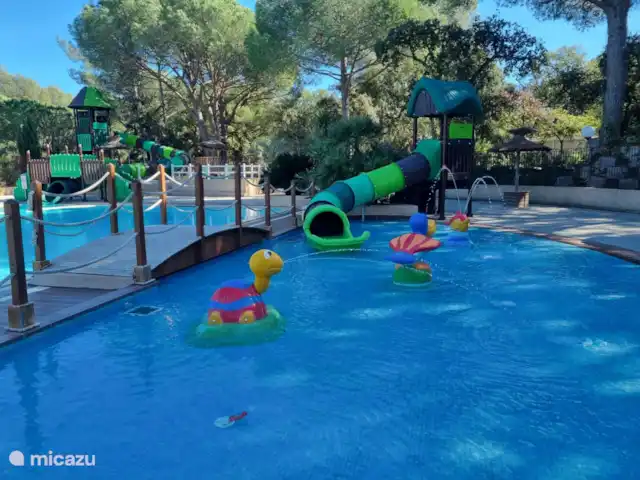 Chalet Coco huren in Frankrijk, Côte d´Azur, Roquebrune-sur-Argens - chalet Peuterbad met glijbaan