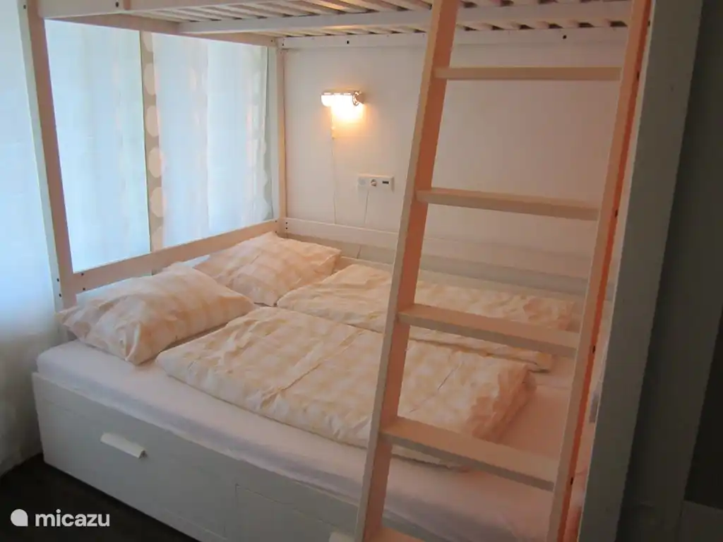 Mit Treppe zum Etagen