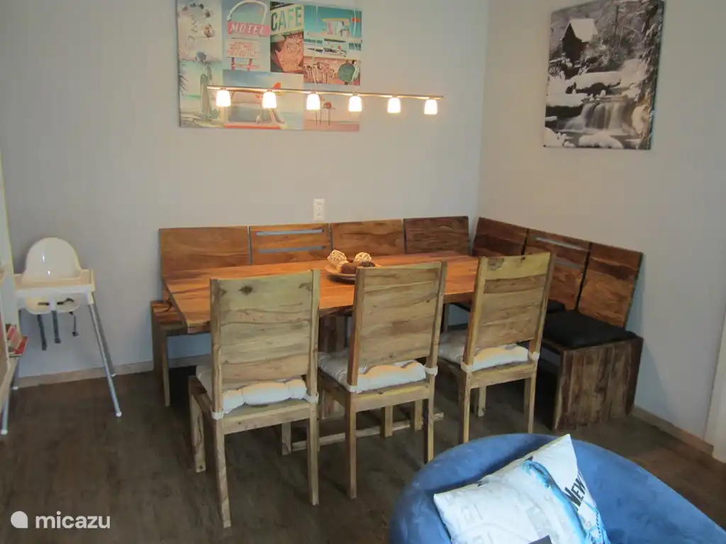 Geräumiger Essbereich für 8 Personen