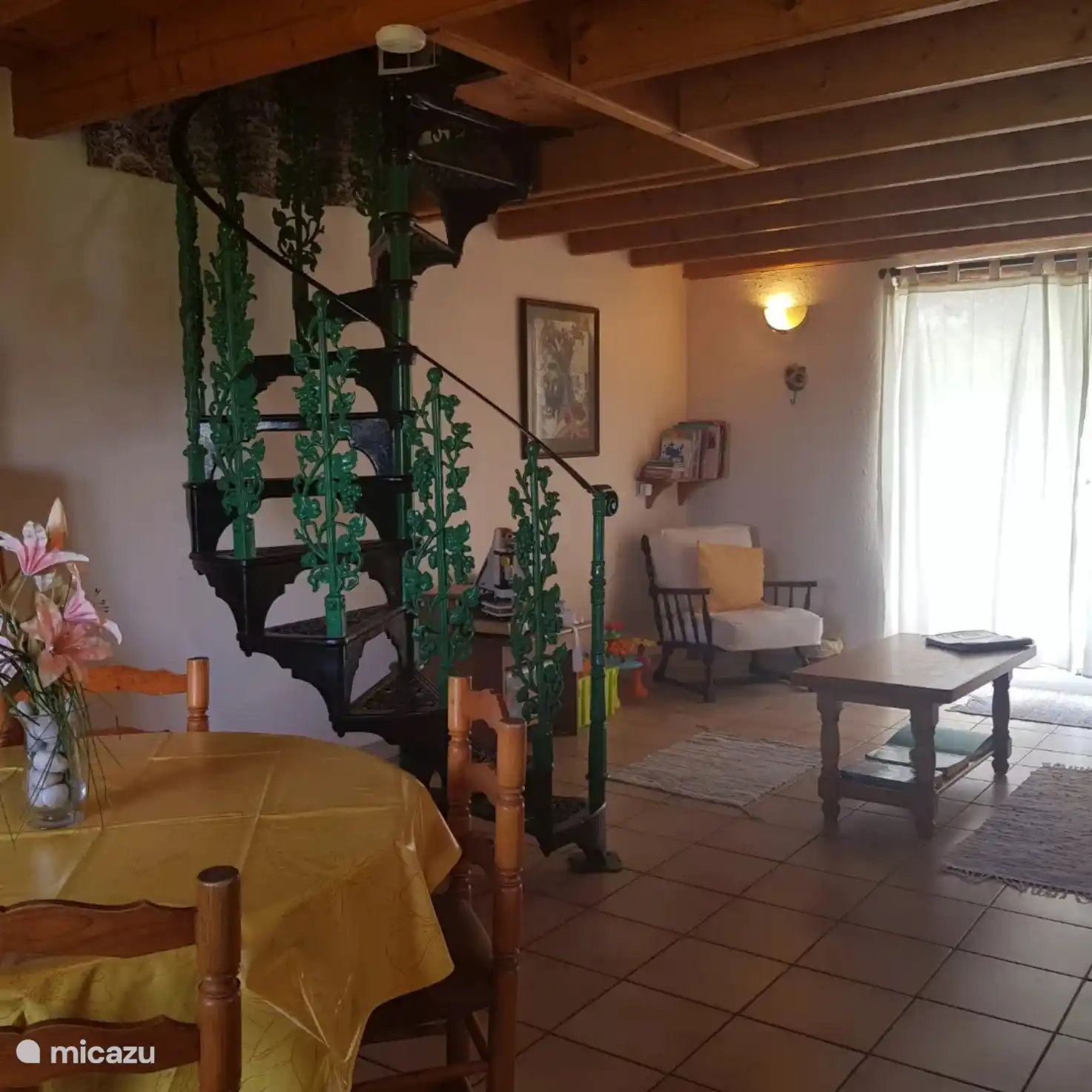 Speisen im Innen- und Außenbereich