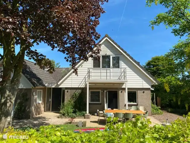 Foto der Vorderseite des Hauses