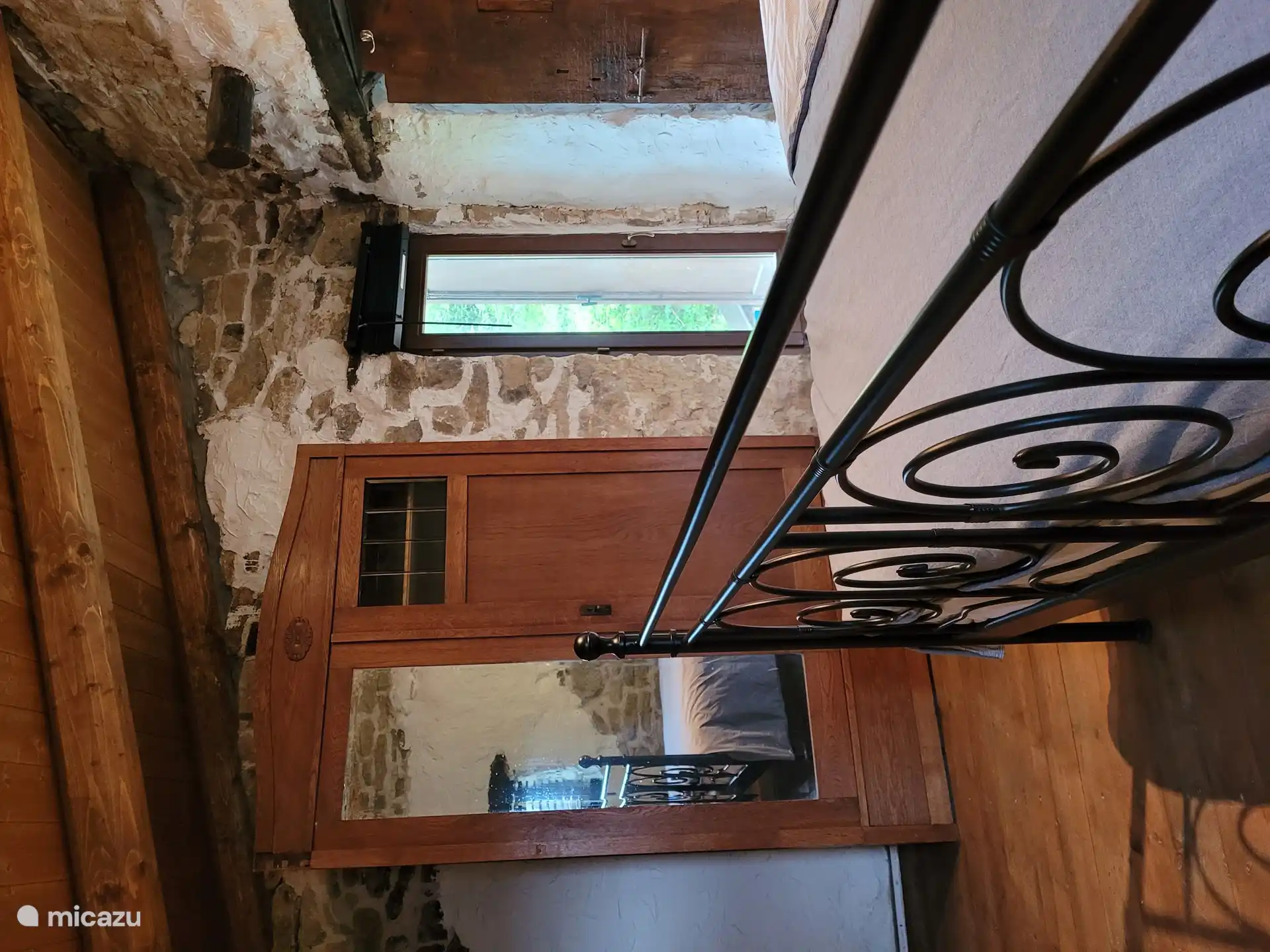 Großer Kleiderschrank im Hauptschlafzimmer