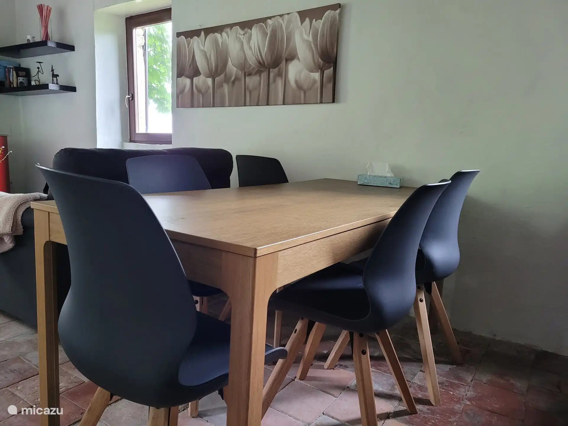 Wohnzimmer mit Essbereich