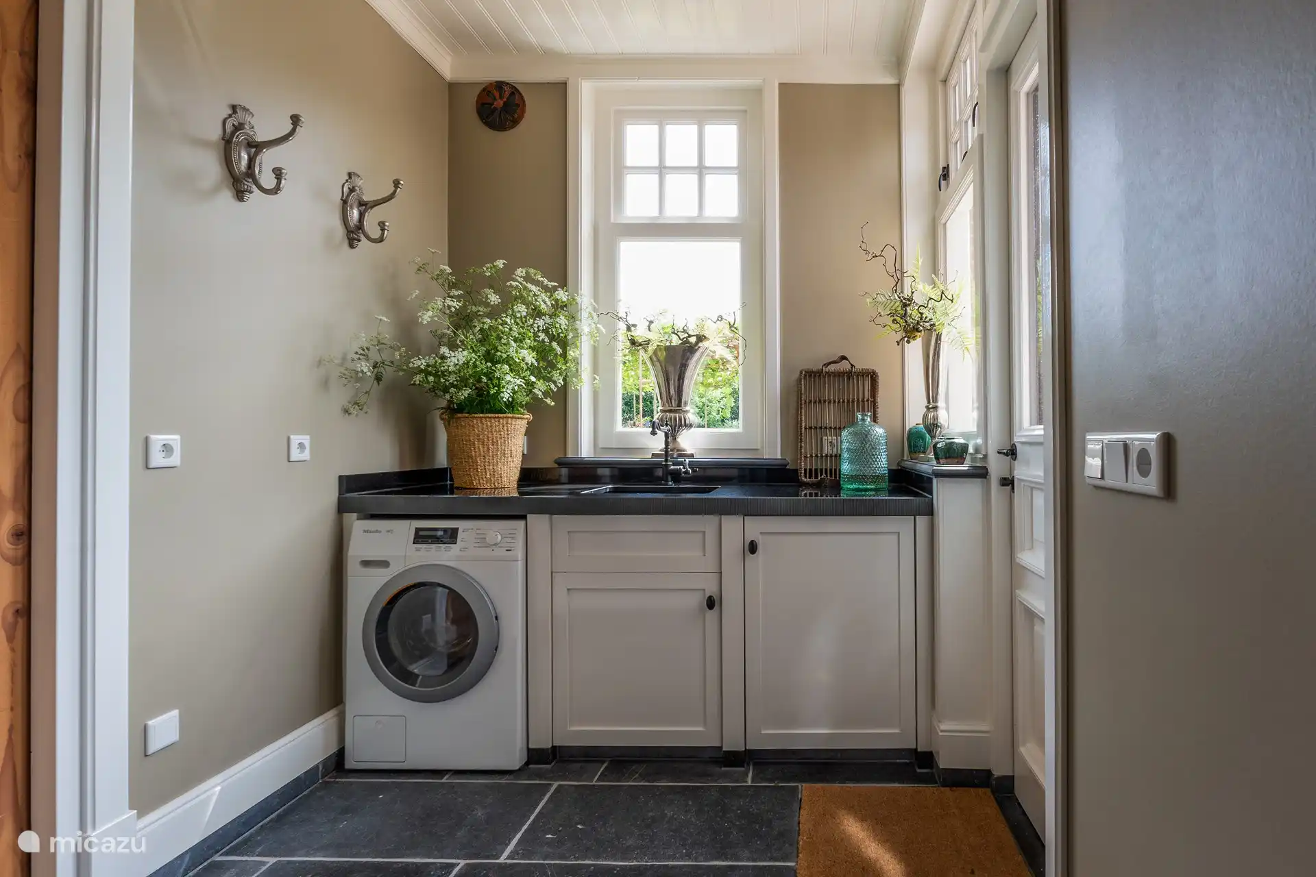 Maison de vacances Landelijk Twente débarras avec machine à laver