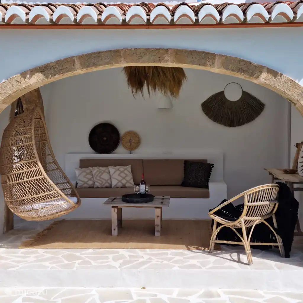 Villa 500 m van Arenal Beach