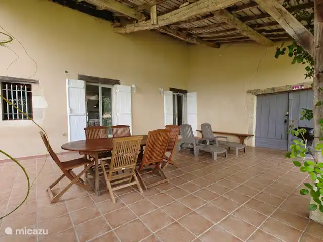 Gite Le Solquirit - vue et piscine | France, Gers, Condom - manoir / château Terras découverte