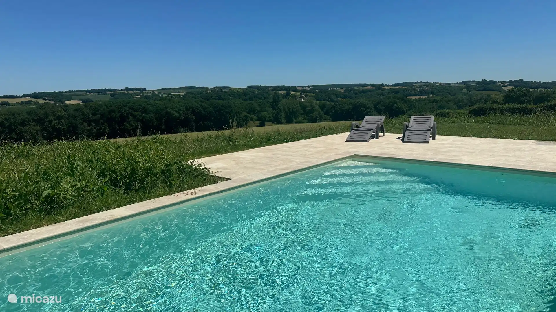 Beheizter Pool und Aussicht 