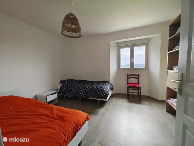 Gite Le Solquirit - vue et piscine | France, Gers, Condom - manoir / château Chambre avec 2 lits simple