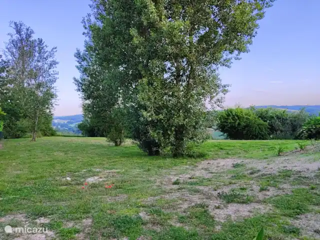 Gite Mondurausse - vue et piscine | France, Tarn-et-Garonne, La Salvetat-Belmontet - villa Vue depuis le jardin