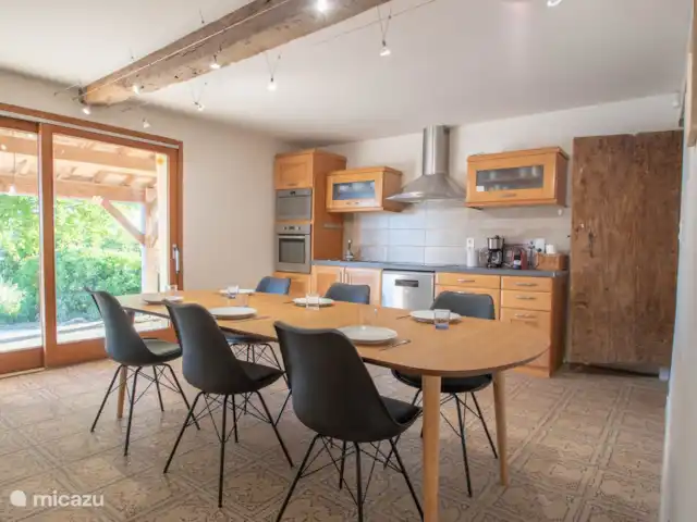 Gite Mondurausse - vue et piscine | France, Tarn-et-Garonne, La Salvetat-Belmontet - villa La cuisine tout équipé avec accès à la terrasse