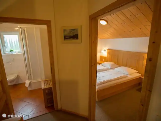 Almchalet Annaberg im Lammertal huren in Oostenrijk, Salzburgerland, Annaberg - vakantiehuis Overloop boven links badkamer, rechts slaapkamer 1