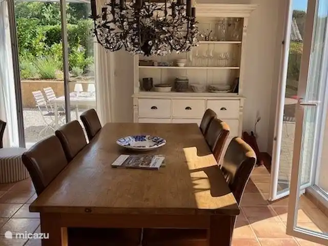 Lavande en Francia, Var, Nans-les-Pins - casa vacacional Comedor