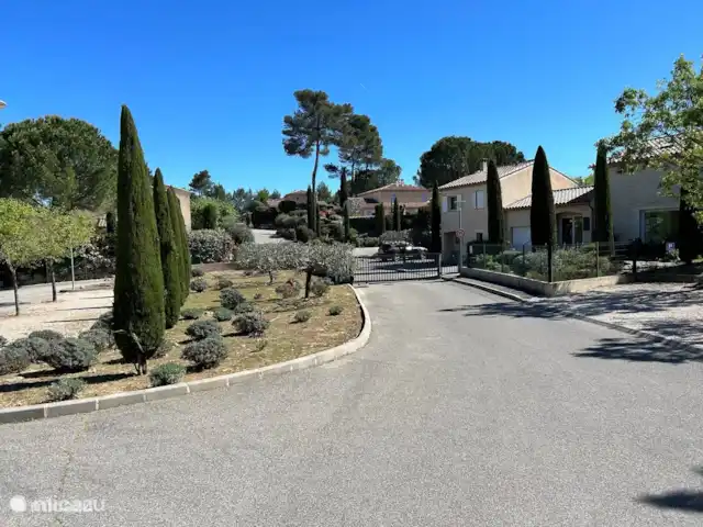 Lavande en Francia, Var, Nans-les-Pins - casa vacacional Entrada al Jardin du Golf