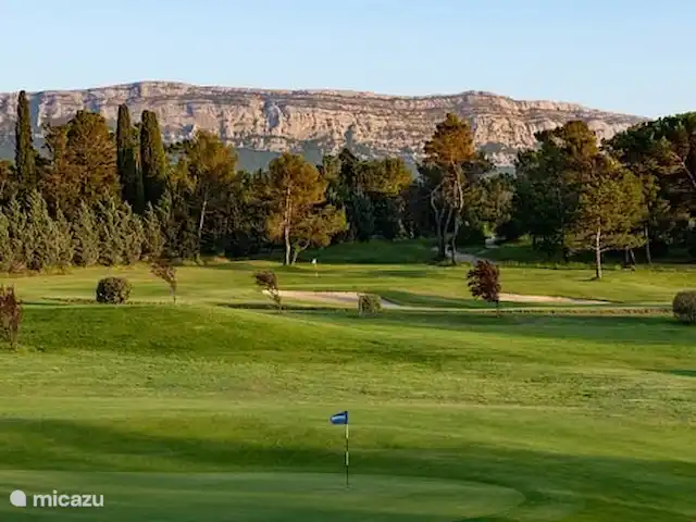 Lavande en Francia, Var, Nans-les-Pins - casa vacacional Campo de golf a la vuelta de la esquina