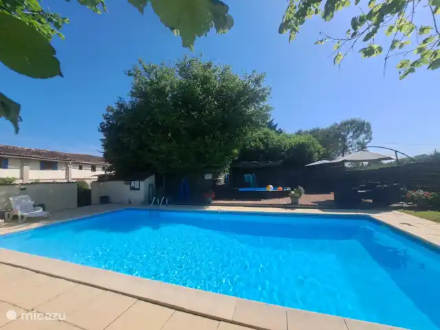 Location de Vacances France, Charente-Maritime, Saint-Pierre-de-Juillers, gîte / cottage - Horloge gîte à La Grange du Moulin Location de Vacances France, Charente-Maritime, Saint-Pierre-de-Juillers, gîte / cottage - Horloge gîte à La Grange du Moulin