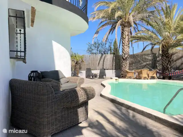 Villa Torre  en España, Valencia, Macastre - villa piscina