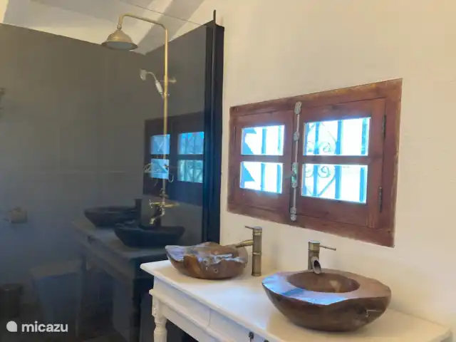 Villa Torre  en España, Valencia, Macastre - villa Habitación 4 Baño