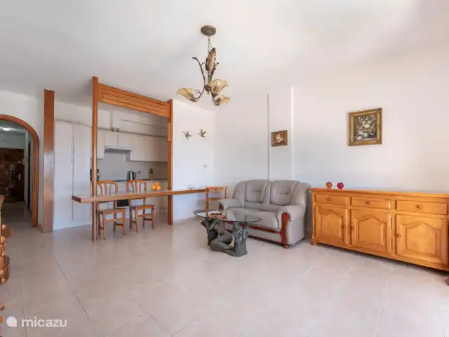 Vista Atlántica Tenerife Sur en España, Tenerife, Costa del Silencio - apartamento Sala de estar con cocina