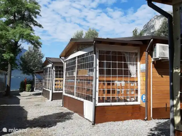 Chalet Casa Sole Porlezza en Italia, Lagos italianos, Porlezza - chalet La terraza se puede cerrar para que también pueda sentarse afuera cuando hace mal tiempo