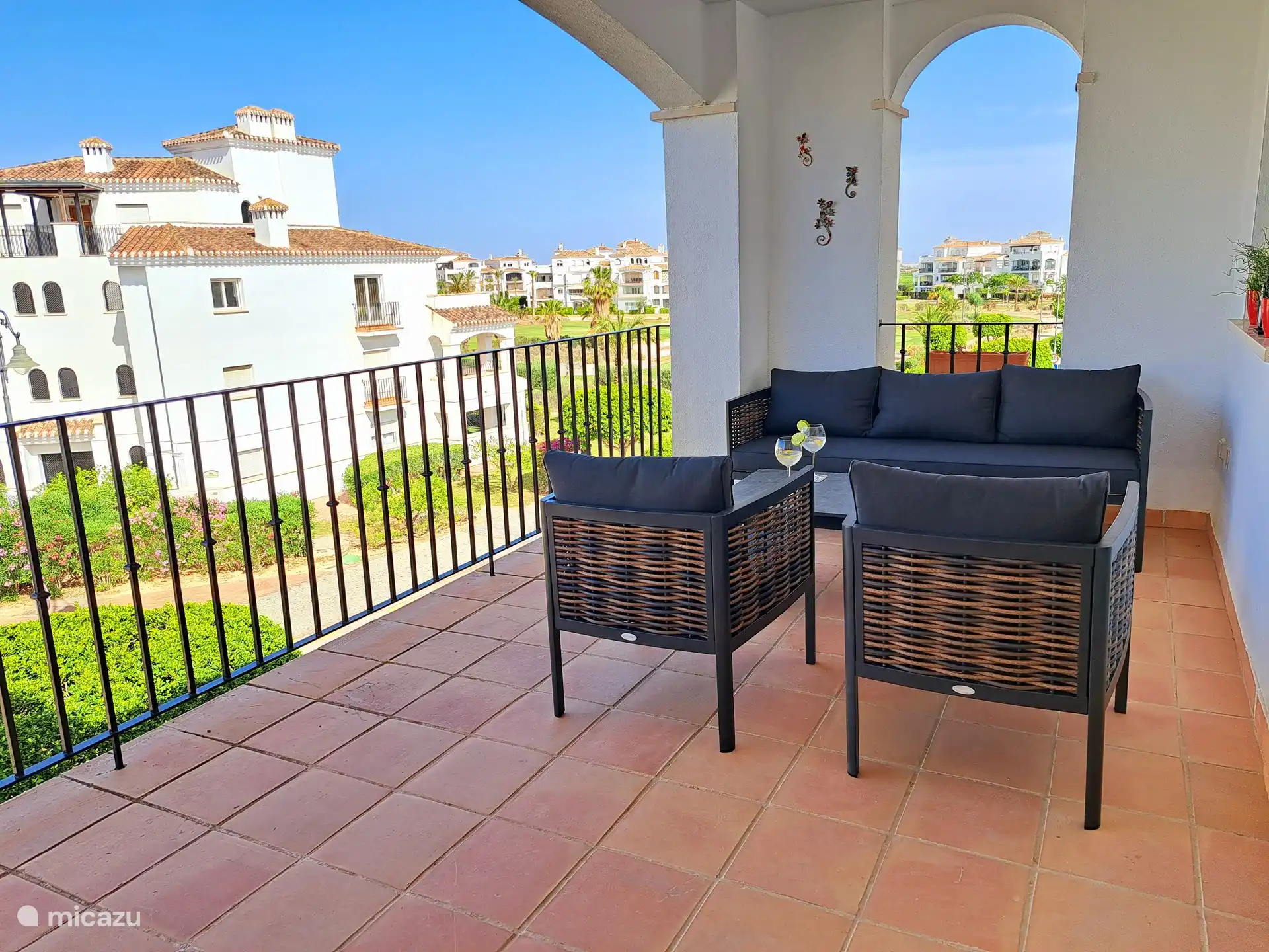 Terrasse à l’avant