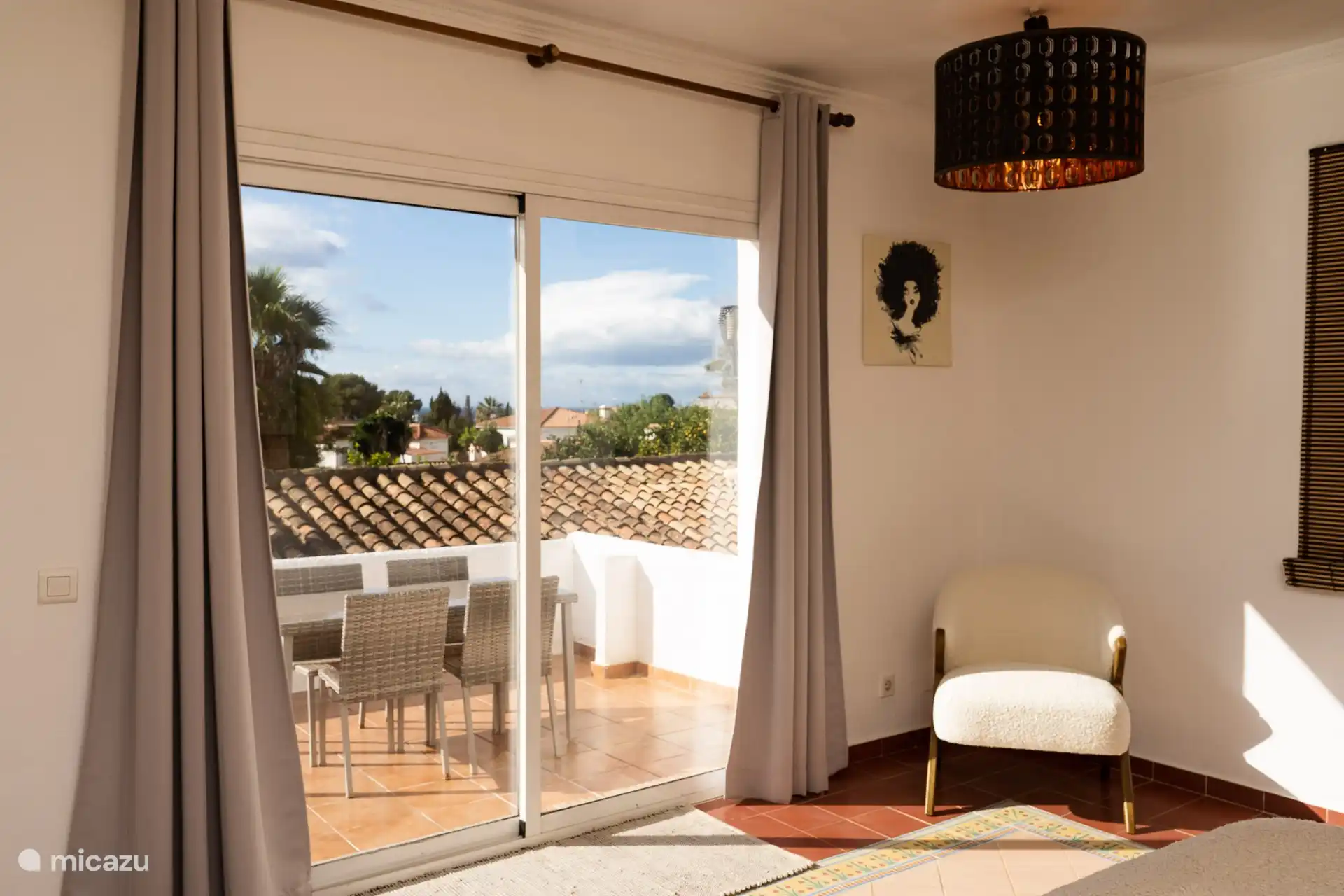 Habitación principal y terraza