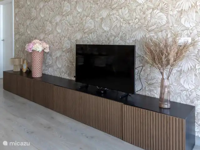 Jardins de fleurs Estepona | Espagne, Costa del Sol, Estepona - appartement Téléviseur intelligent