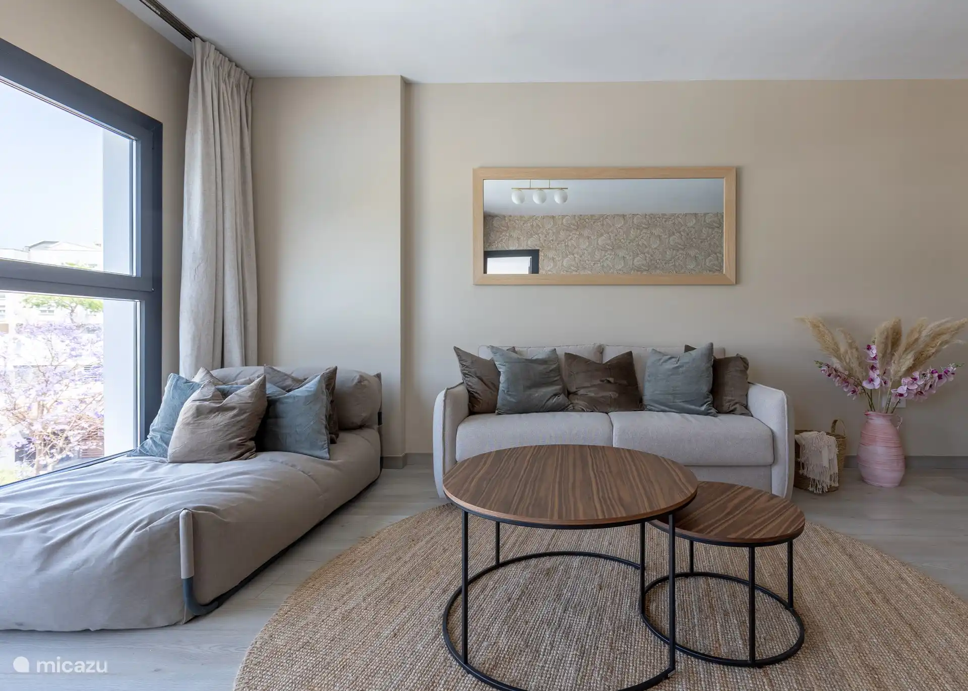 Living room sitting area