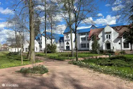 Welness centrum met diversen zwembaden en natuur baden