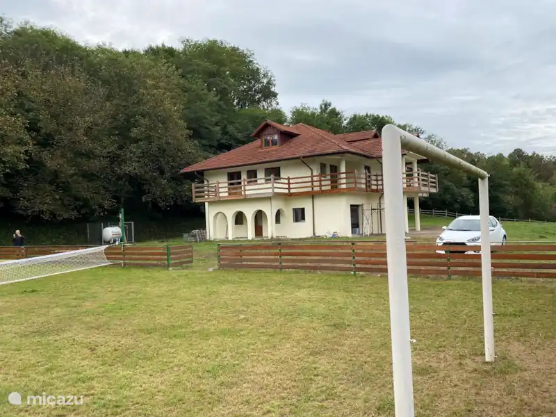 Landhuis Roemenië huren in Roemenië, Arad, Vârfurile - Landhuis / Kasteel Landhuis Roemenië huren in Roemenië, Arad, Vârfurile - Landhuis / Kasteel