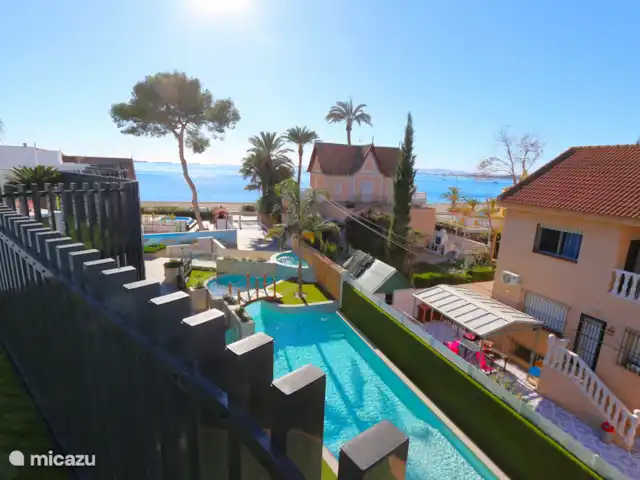 Marau Beach Resort met zeezicht huren in Spanje, Costa Cálida, San Javier - appartement Uitzicht op het strand en de Mar Menor vanaf het privé dakterras.