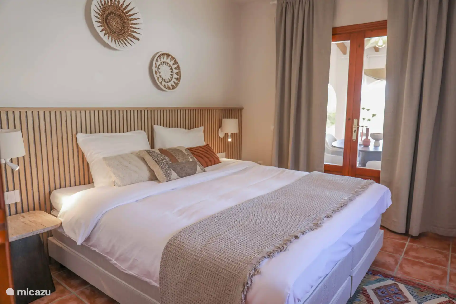 Bedroom with double bed