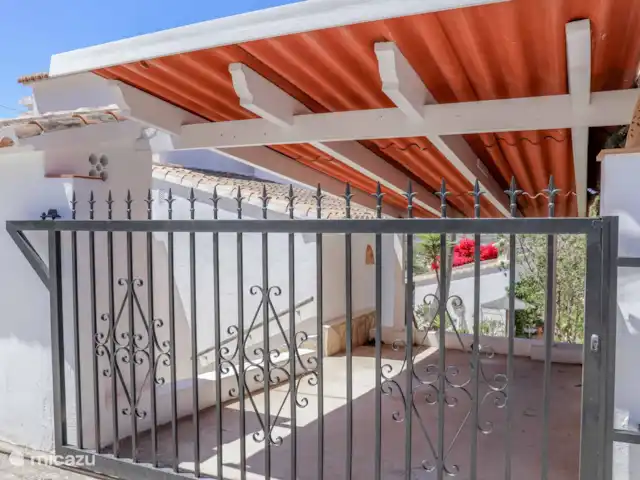 Villa Dadores | Espagne, Costa Blanca, Benitachell - villa Clôture sur le parking