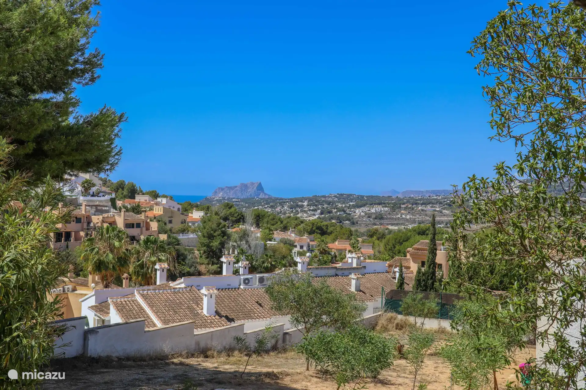 Stunning views of Calpe and the sparkling sea