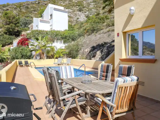 Villa Valle Hermoso | Espagne, Costa Blanca, Alcalali - villa Table à manger sur la terrasse avec barbecue