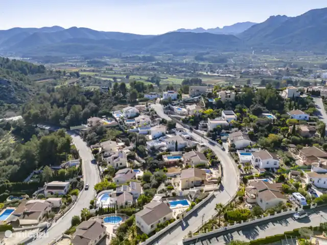 Villa Jacaranda huren in Spanje, Costa Blanca, Alcalali - villa De omgeving van Villa Jacaranda, een rustige villawijk en gelegen aan een doodlopende weg. Dus alleen bestemmingsverkeer.