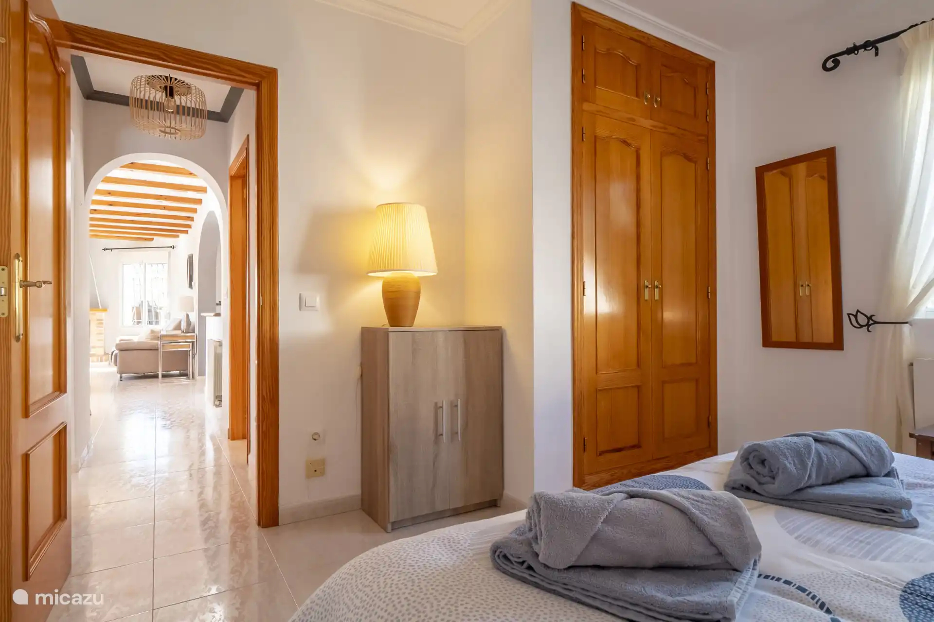 Schlafzimmer mit Doppelbett