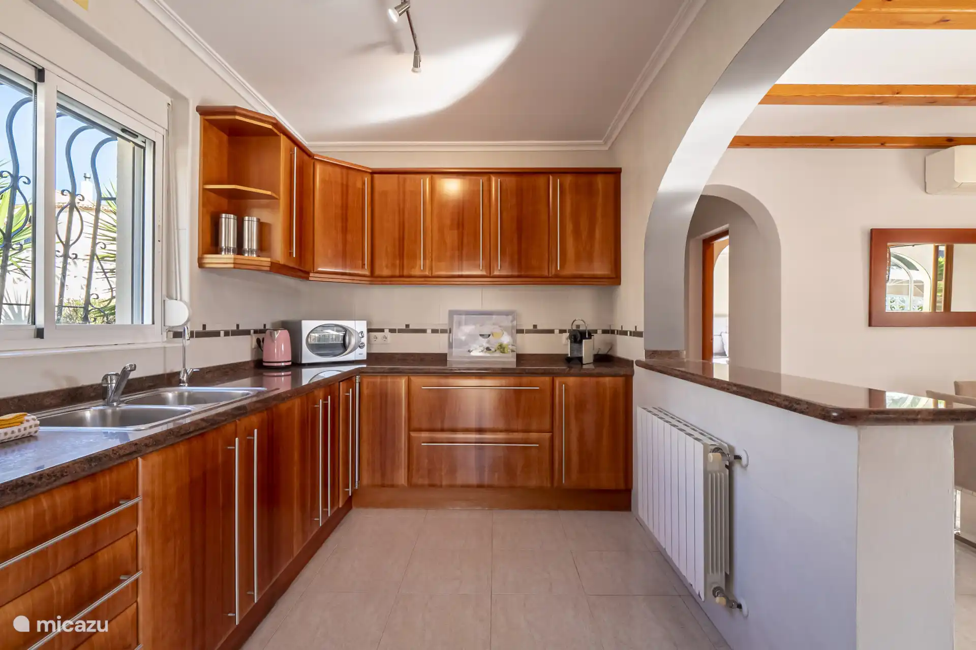 Große offene Küche