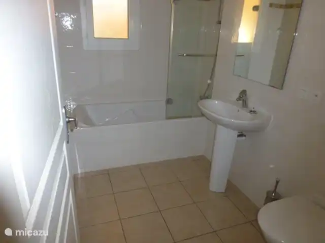 Location de Vacances France, Ardèche, Vallon-Pont-d'Arc, villa - Oléandre Salle de Bains