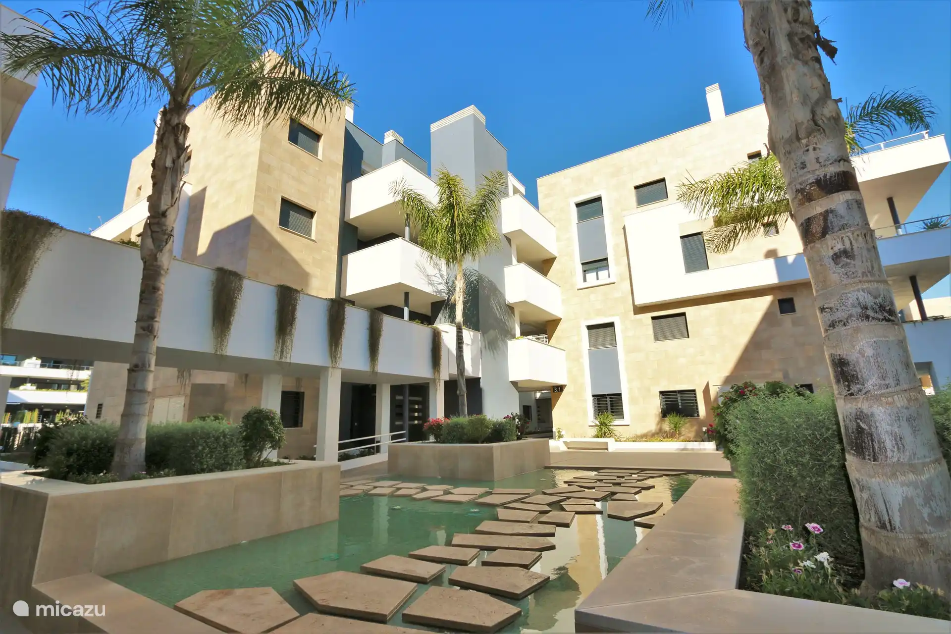 Flamenca Village Resort près de la plage