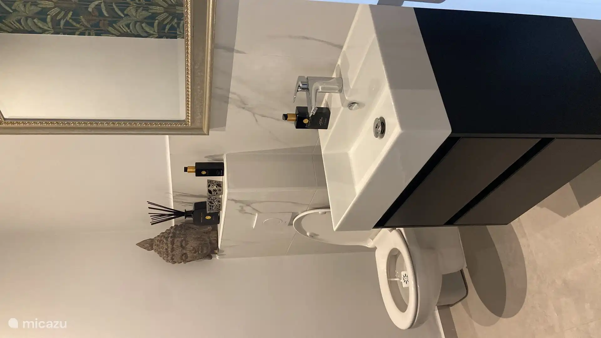 separates WC im Flur