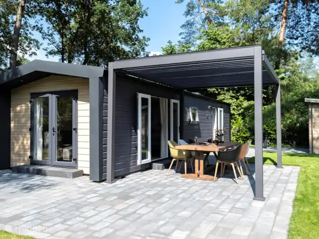 Nuestra casa de campo en el Veluwe: Pinecone en Países Bajos, Güeldres, Beekbergen - chalet 2x puertas francesas.