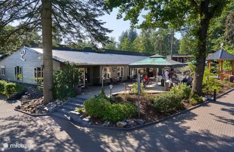 Terraza en la zona de restauración.