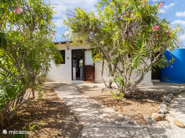 Pueblo de las Tierras Acuáticas, Casa Cascaya en Bonaire, Bonaire, Kralendijk - casa vacacional Frente de la casa