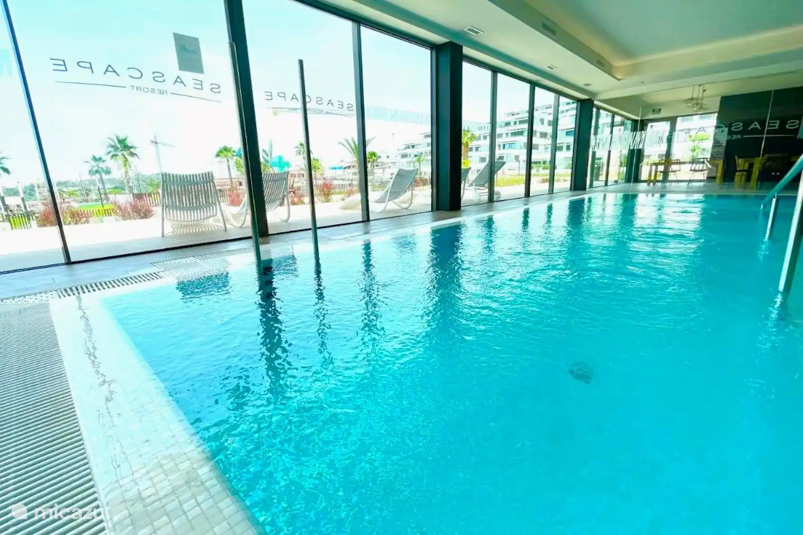 Gemeinschaftliches Hallenbad