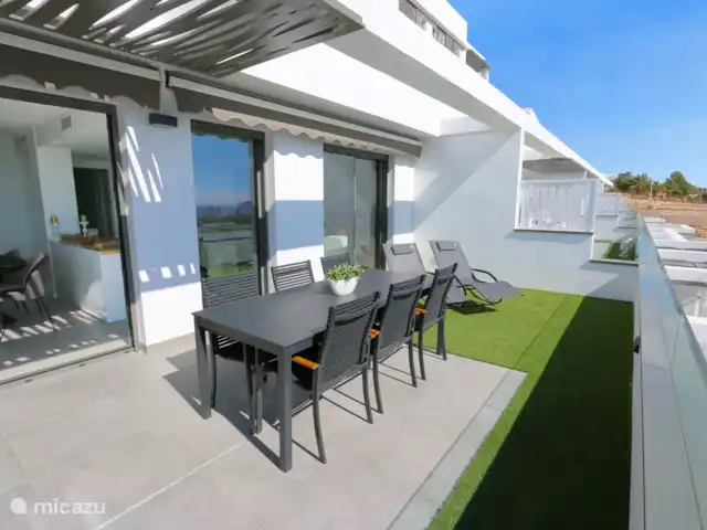 Seascape Resort Finestrat Benidorm | Espagne, Costa Blanca, Finestrat - appartement Balcon avec table à manger
