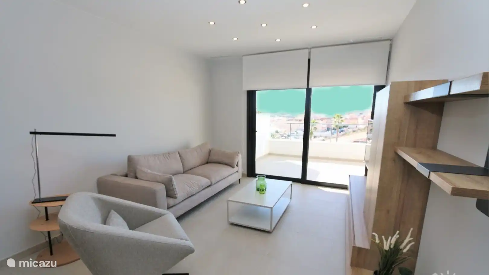 Modern eingerichtetes Wohnzimmer