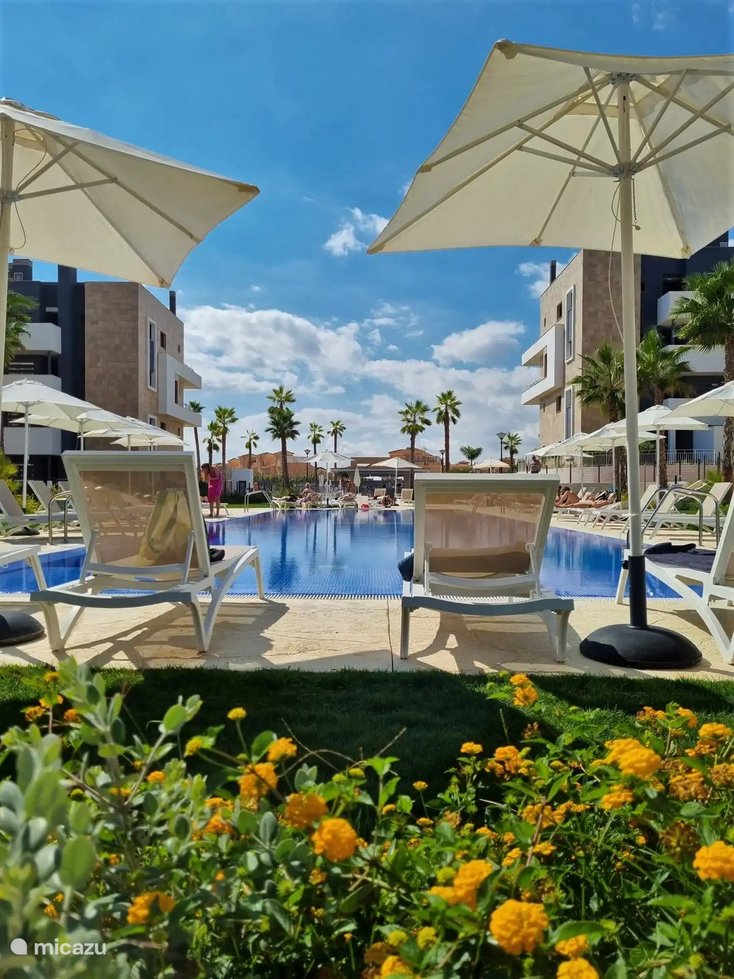 Großer Gemeinschaftspool