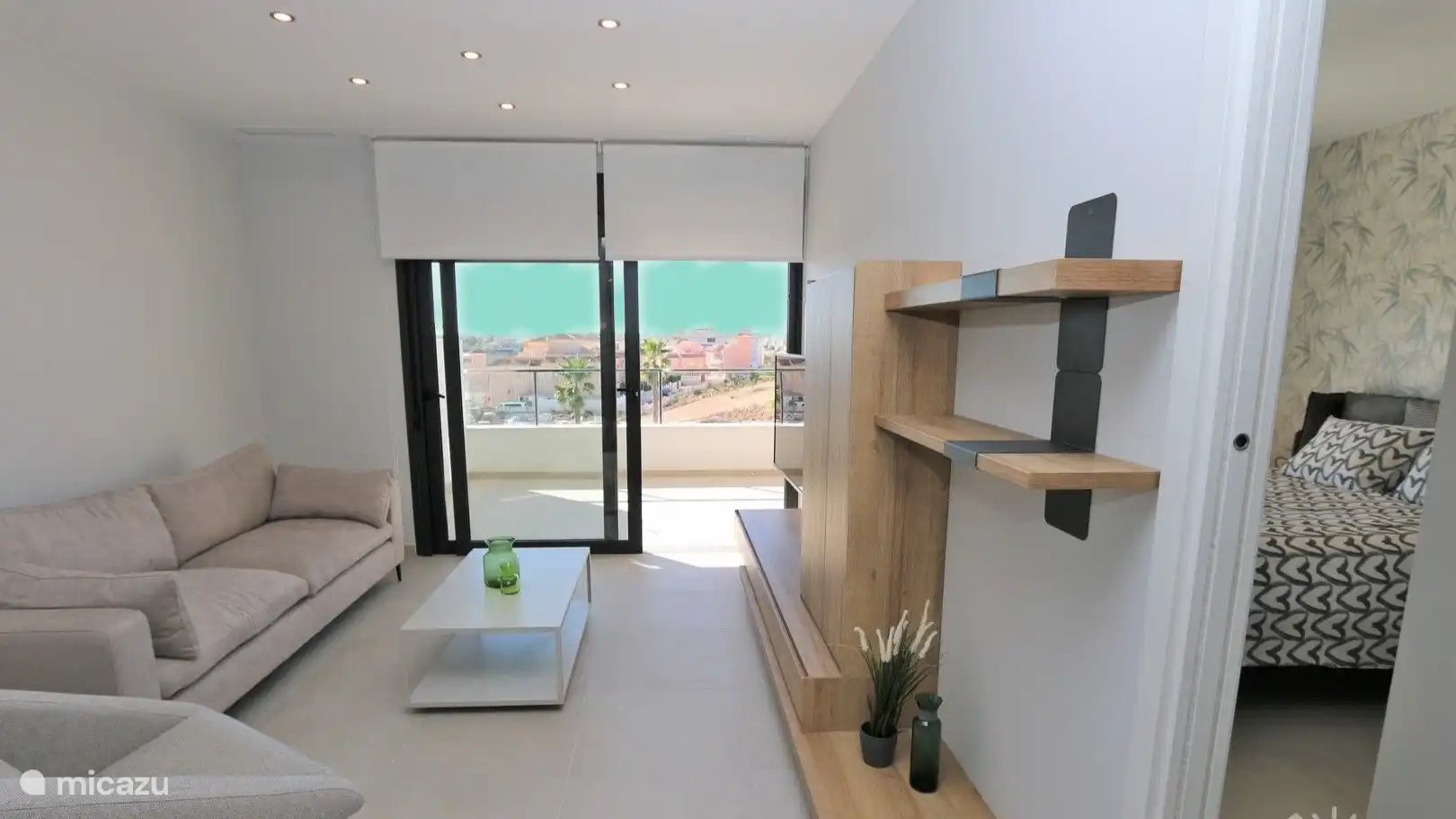 Modern eingerichtetes Wohnzimmer