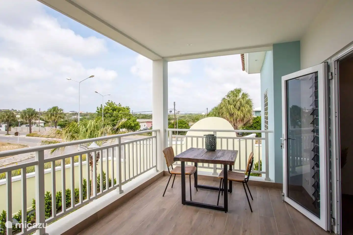 Enjoy your breakfast on the balcony/terrace