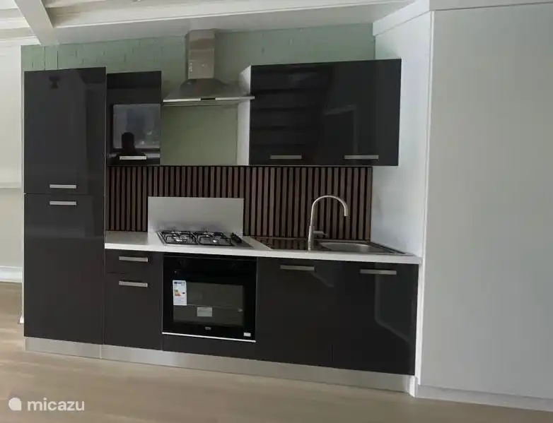 Küche inkl. Backofen